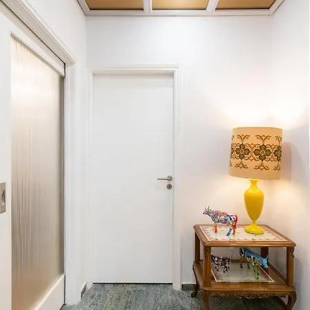 A Short Walk To Syntagma And Plaka By Athenian Homes Exterior photo