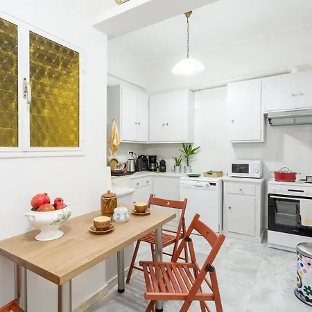 A Short Walk To Syntagma And Plaka By Athenian Homes Exterior photo