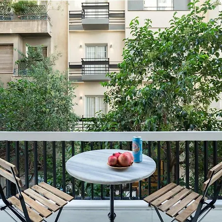 A Short Walk To Syntagma And Plaka By Athenian Homes Exterior photo