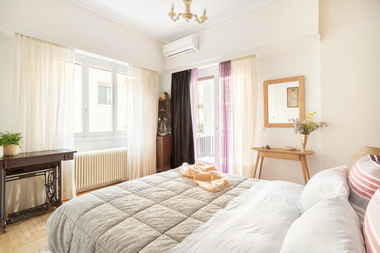 A Short Walk To Syntagma And Plaka By Athenian Homes Apartment *