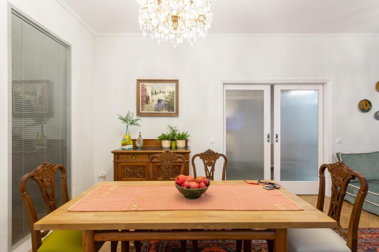 A Short Walk To Syntagma And Plaka By Athenian Homes Apartment *